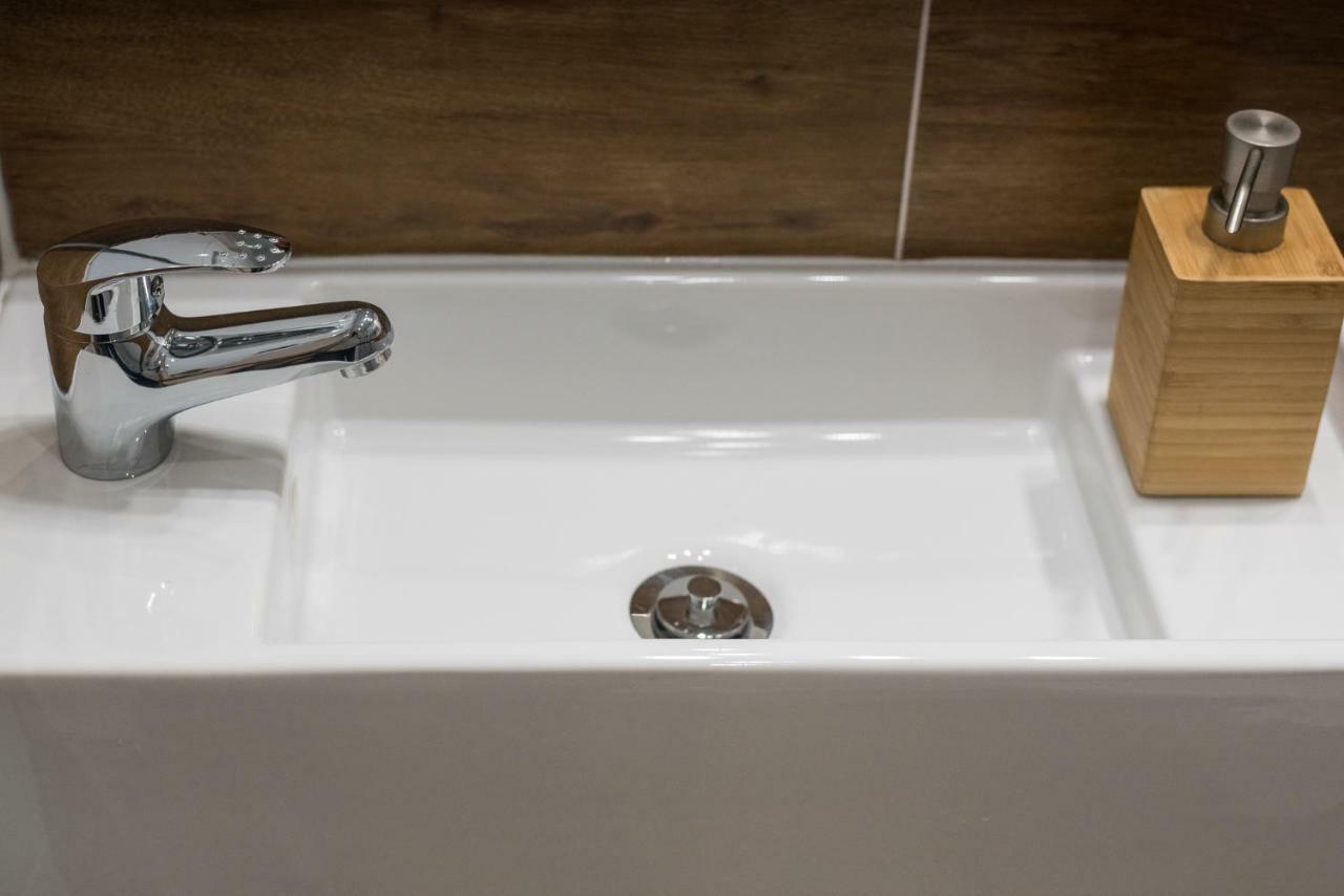 טיצ'י Apartments 4 You Hlonda מראה חיצוני תמונה